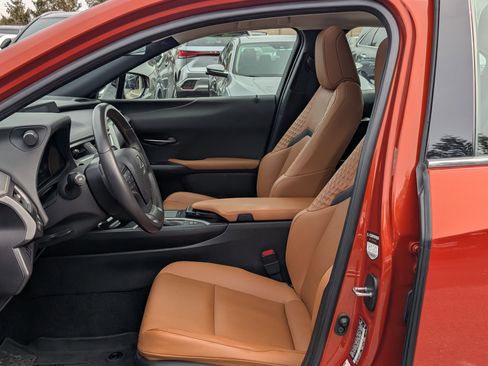 Used 2020 Lexus UX 250h w/ Premium Package image 13