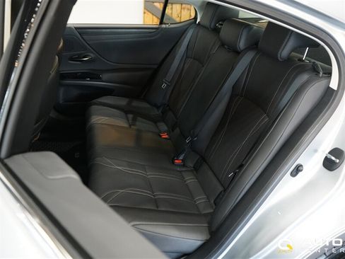 Used 2024 Lexus ES 300h FWD image 28