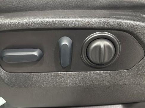 Used 2022 Chevrolet Silverado 3500 High Country image 23