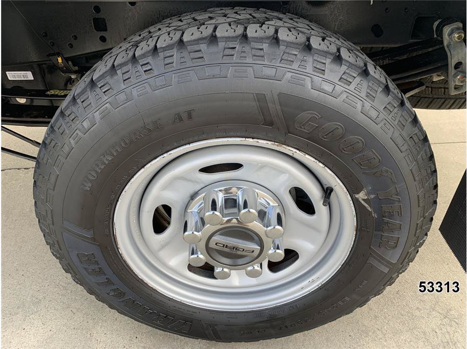 Used 2017 Ford F250 XL w/ Power Equipment Group RWD image 23