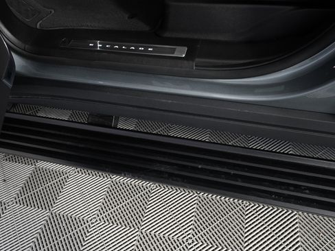 Used 2026 Cadillac Escalade V w/ LPO, ONYX Package image 20