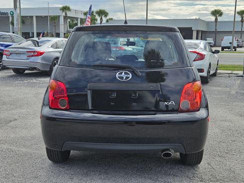 Used 2004 Scion xA FWD image 7
