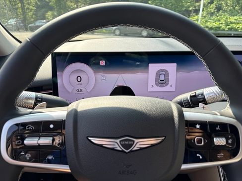 New 2026 Genesis GV70 2.5T Advanced AWD/4WD image 24