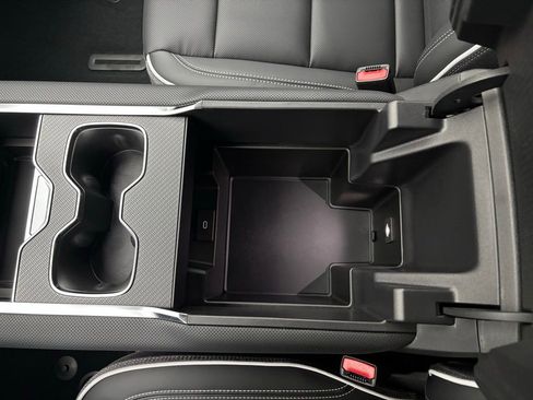 New 2026 GMC Sierra EV Elevation image 32