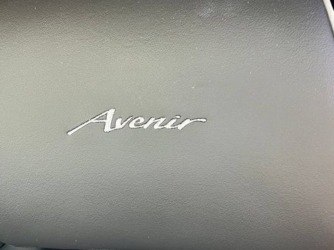 Used 2023 Buick Enclave Avenir w/ Avenir Technology Package AWD/4WD image 15