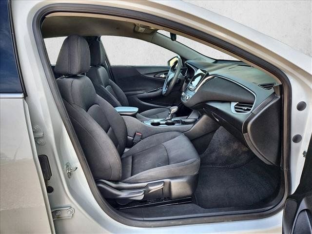 Certified 2025 Chevrolet Malibu LT FWD image 20