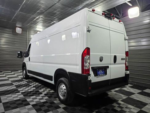 Used 2023 RAM ProMaster 2500 image 7