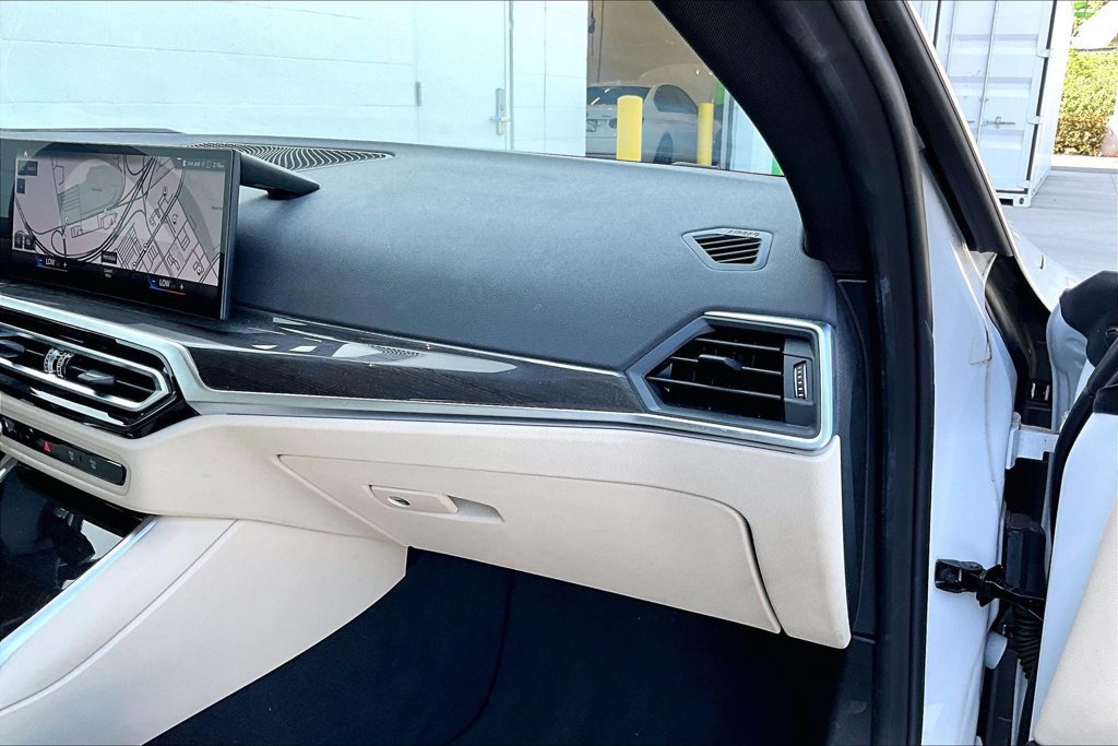 Used 2023 BMW i4 eDrive40 w/ Premium Package RWD image 15