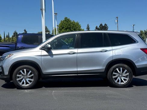 Used 2021 Honda Pilot EX image 2