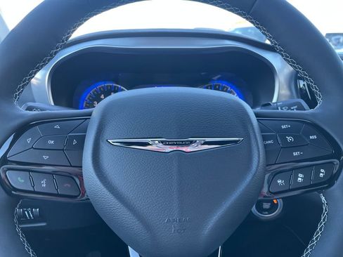 New 2026 Chrysler Pacifica Limited w/ S Appearance Package image 13