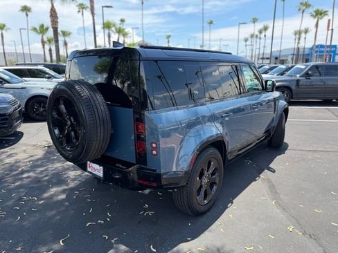 Used 2024 Land Rover Defender 110 X-Dynamic SE AWD/4WD image 7