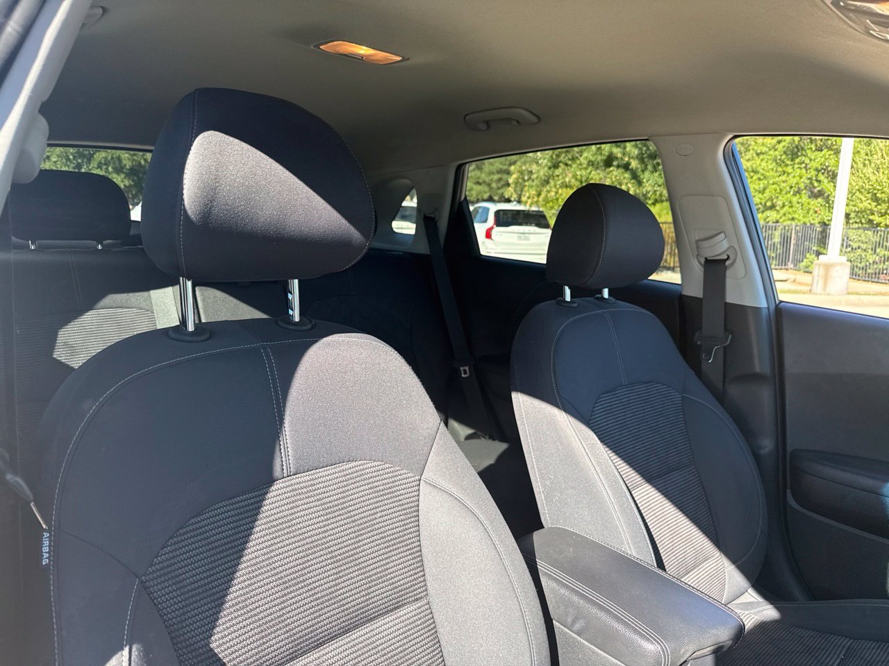 Used 2019 Kia Niro LX FWD image 14