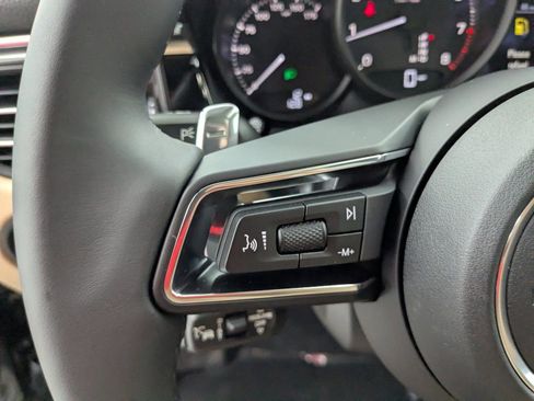 New 2026 Porsche Macan image 13