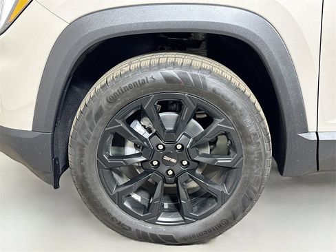 New 2026 GMC Terrain Elevation w/ Elevation Premium Package image 19