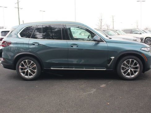 New 2026 BMW X5 xDrive50e w/ Executive Package image 10