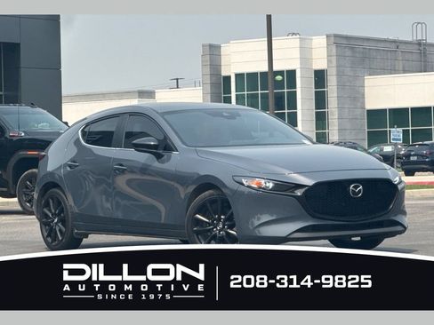 Used 2022 MAZDA MAZDA3 s FWD image 1