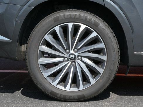 Used 2024 Hyundai Palisade Calligraphy image 28