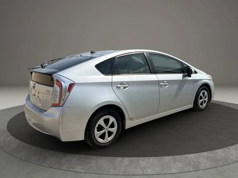 Used 2014 Toyota Prius Three FWD image 13