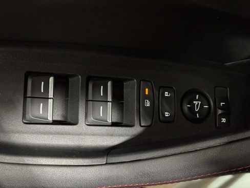 Used 2023 Acura TLX image 22