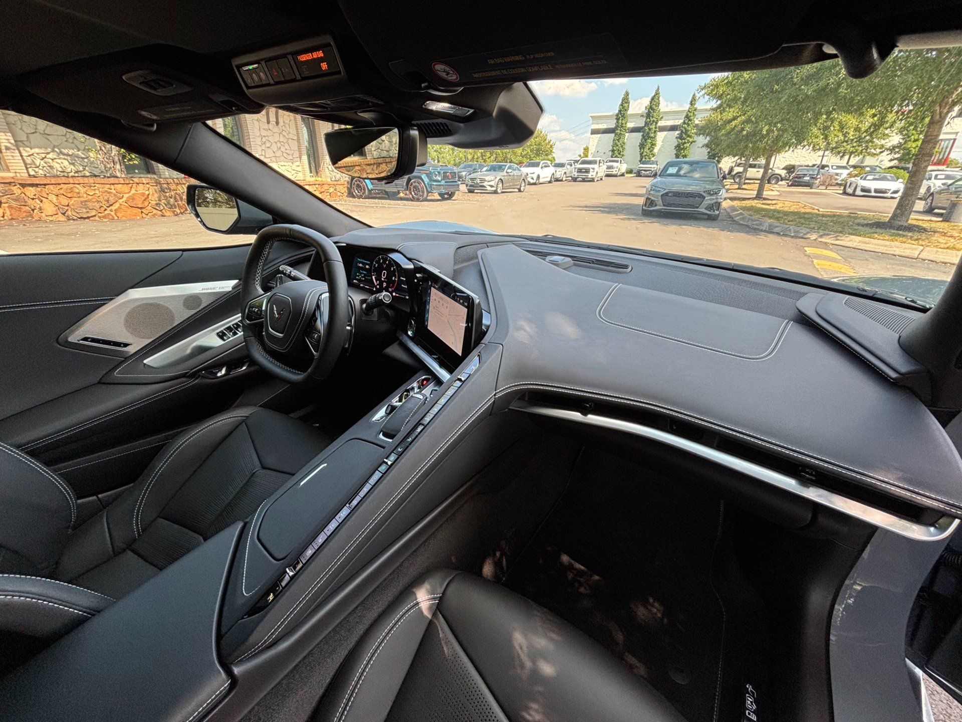 Used 2025 Chevrolet Corvette Stingray Preferred Conv w/ 2LT RWD image 31