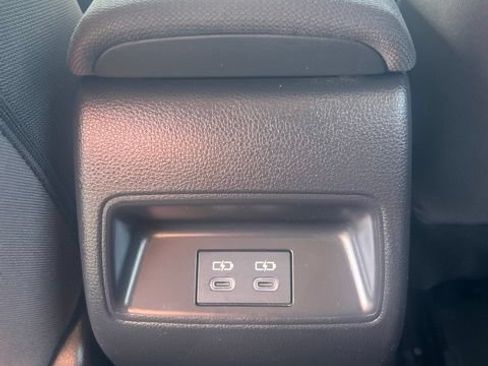 Used 2025 Toyota Corolla LE FWD image 29