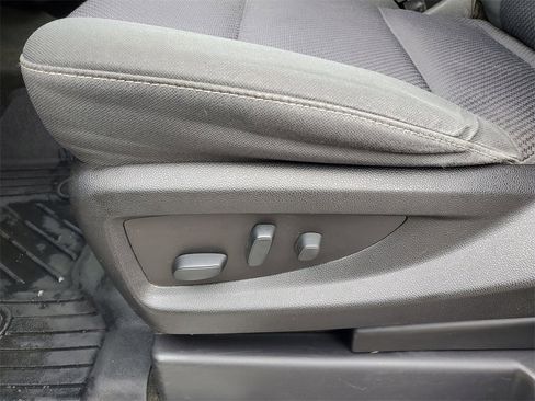 Used 2018 Chevrolet Silverado 1500 LT w/ All Star Edition image 10