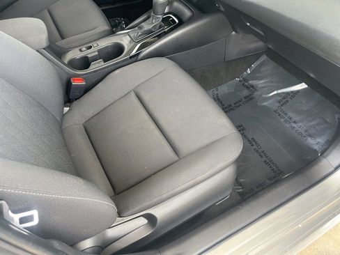 Used 2024 Toyota Corolla LE FWD image 21