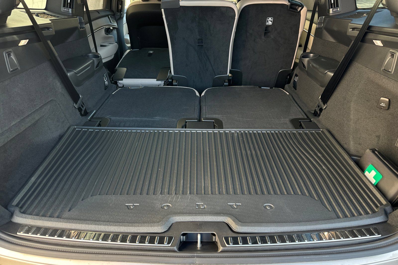 New 2026 Volvo XC90 B5 Ultra w/ Protection Package Premier AWD/4WD image 16