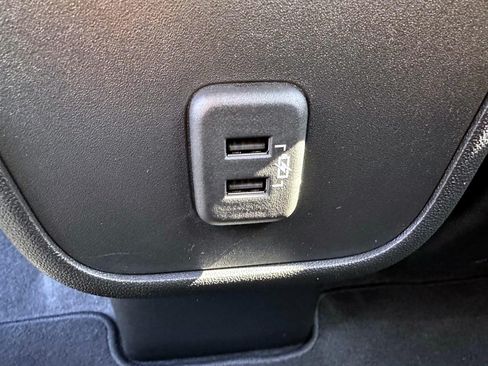 Used 2024 Chevrolet Equinox LT FWD image 14