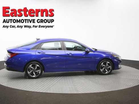 Used 2023 Hyundai Elantra Limited w/ Preferred Accessory Package FWD image 46