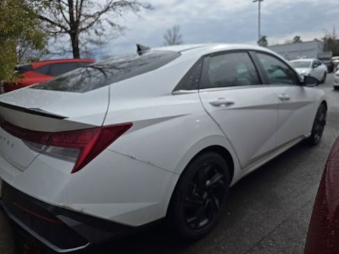 Used 2026 Hyundai Elantra SEL Sport image 3
