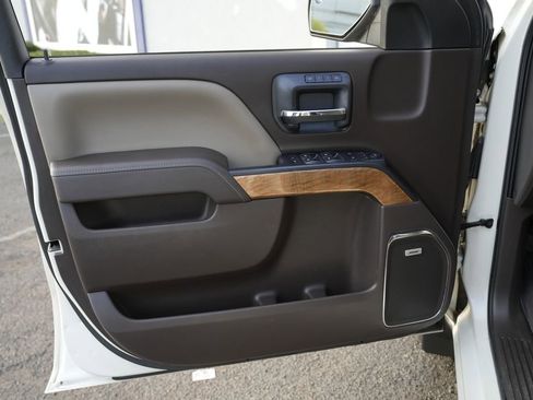 Used 2014 Chevrolet Silverado 1500 LTZ w/ LTZ Plus Package AWD/4WD image 17