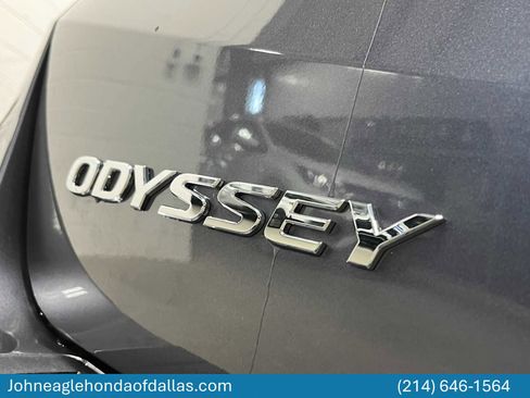 New 2026 Honda Odyssey Touring image 9