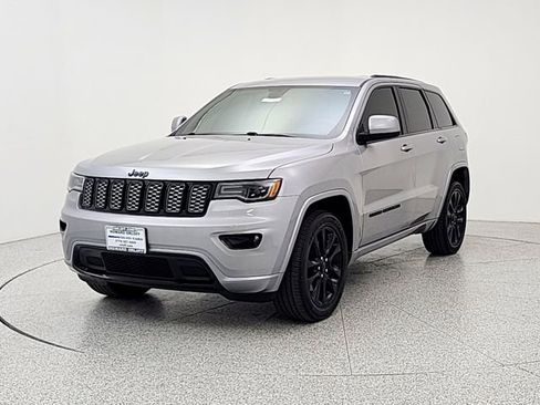 Used 2021 Jeep Grand Cherokee Laredo X AWD/4WD image 1