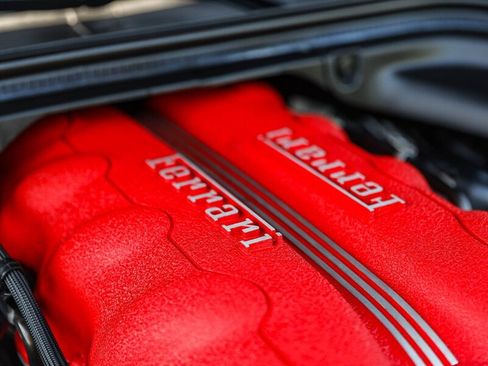Used 2014 Ferrari California RWD image 45
