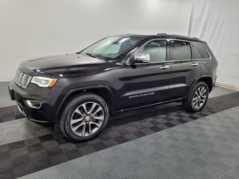 Used 2017 Jeep Grand Cherokee Overland AWD/4WD image 2