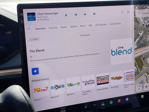 Used 2024 Tesla Model S image 14