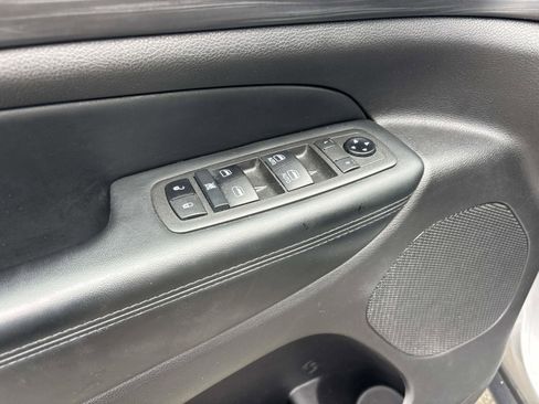 Certified 2021 Jeep Grand Cherokee Laredo image 11