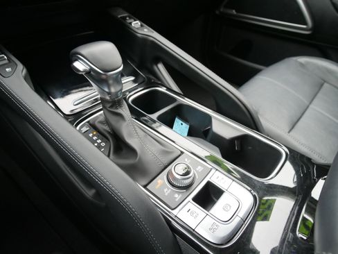 Used 2022 Kia Telluride EX w/ EX Premium Package image 26