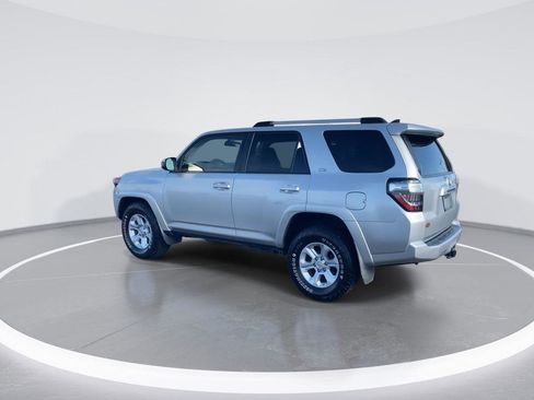 Used 2019 Toyota 4Runner SR5 image 6