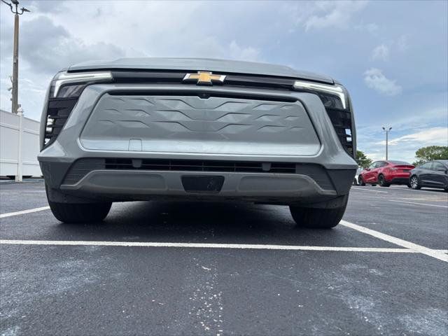 Used 2024 Chevrolet Blazer EV LT AWD/4WD image 3