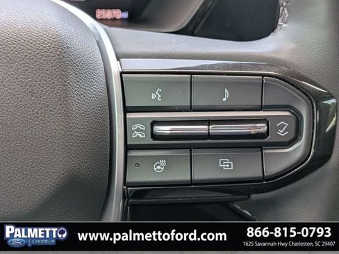 Used 2024 Chevrolet Colorado LT w/ LT Convenience Package III RWD image 25