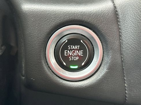 Used 2022 Chevrolet Suburban Premier image 35