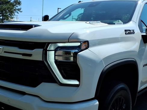 Certified 2024 Chevrolet Silverado 2500 LTZ w/ LTZ Plus Package AWD/4WD image 27