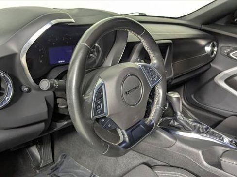 Used 2022 Chevrolet Camaro LT RWD image 21
