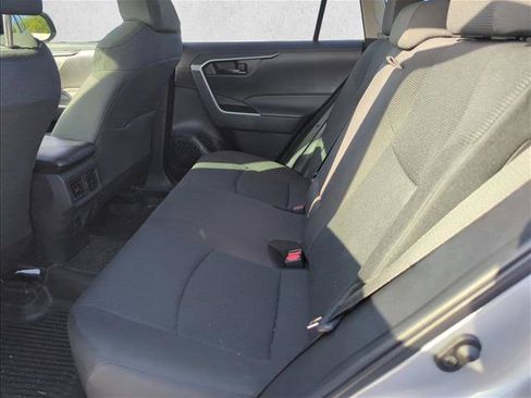 Used 2024 Toyota RAV4 LE FWD image 8
