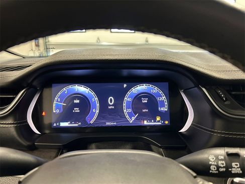 Used 2022 Jeep Grand Cherokee Limited image 22