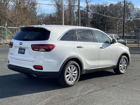 Used 2019 Kia Sorento FWD V6 image 7