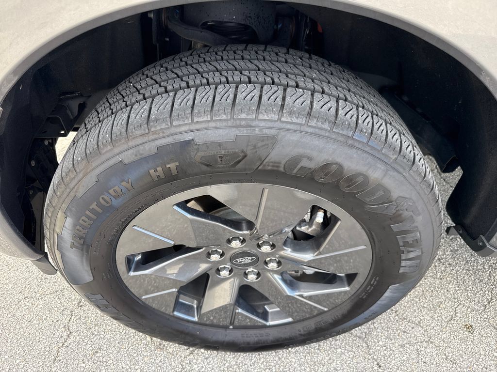 Certified 2025 Ford F150 Lightning Flash AWD/4WD image 13