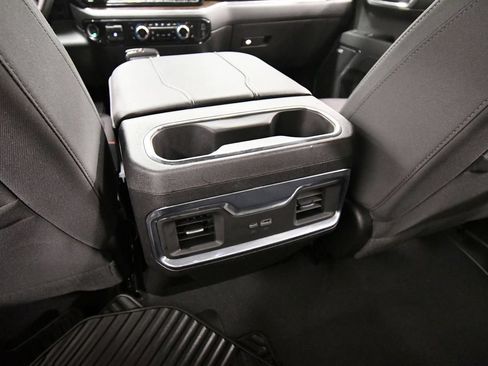 Used 2024 GMC Sierra 1500 Elevation w/ Preferred Package AWD/4WD image 16